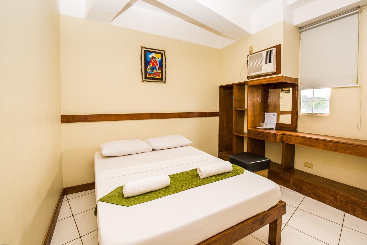 Qm Pension House Tagbilaran Eksteriør bilde